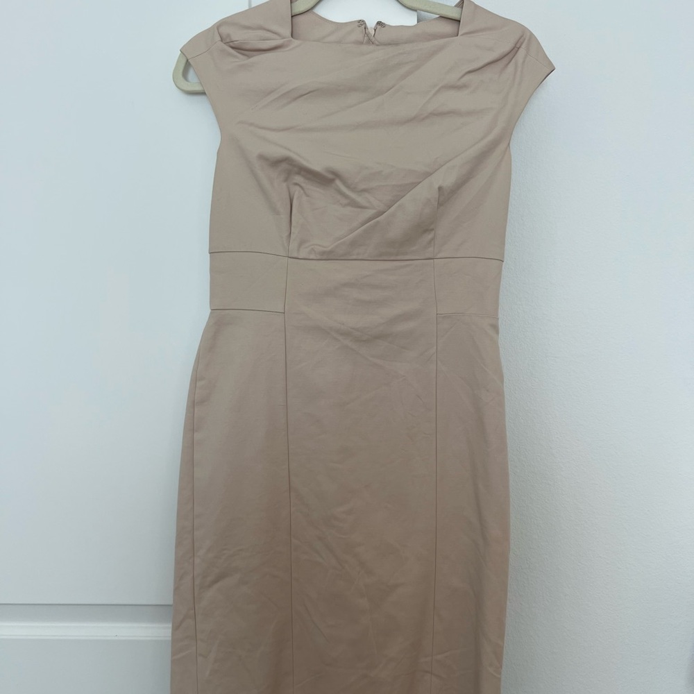 Ann Taylor Tan Cap Sleeve Dress Size 2 Petite